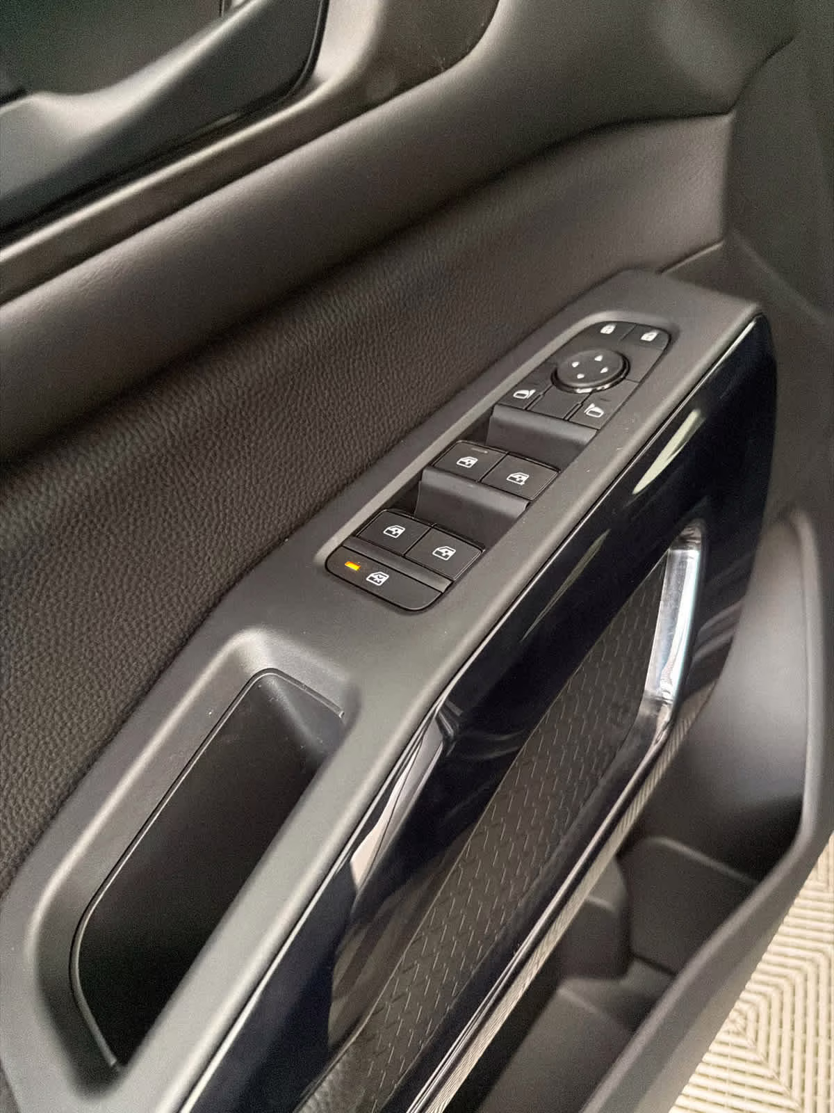 2026 Gun Metallic Nissan Pathfinder SV FWD SUV