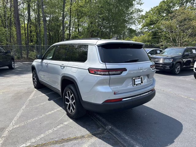 2024 Silver Zynith Jeep Grand Cherokee L Limited 4X4 SUV