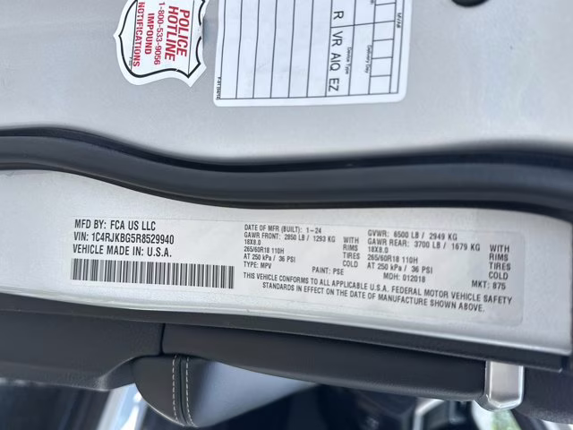 2024 Silver Zynith Jeep Grand Cherokee L Limited 4X4 SUV