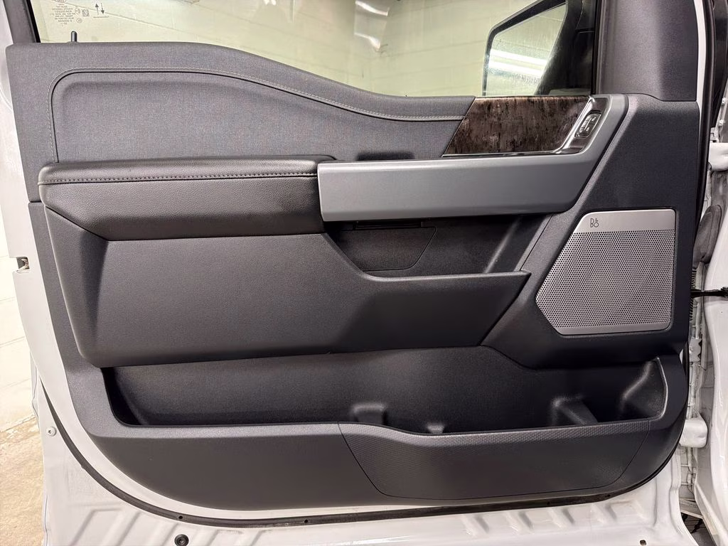 2023 Avalanche Ford F-150 Lariat 4X4 Truck