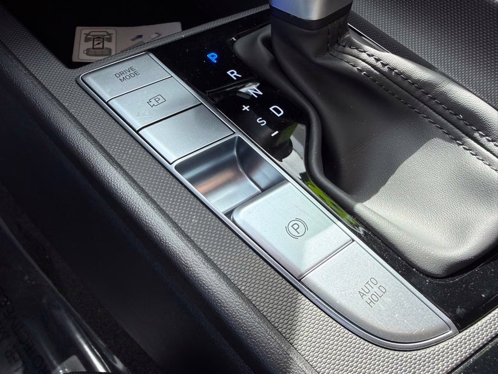 2025 Serenity White Hyundai Elantra Hybrid Blue FWD Sedan