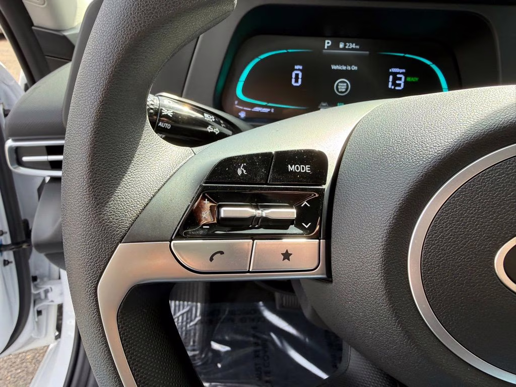 2025 Serenity White Hyundai Elantra Hybrid Blue FWD Sedan