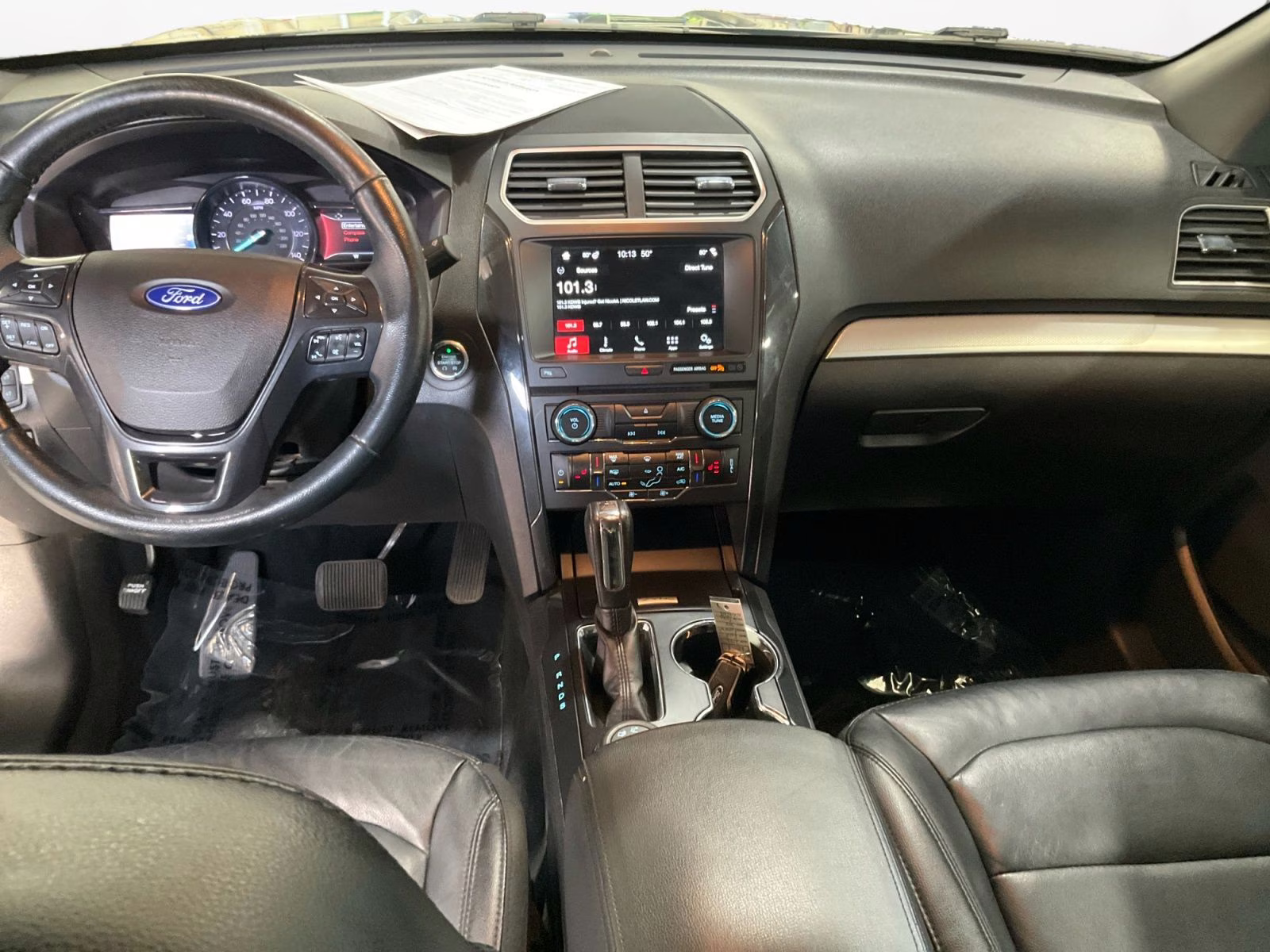 2017 Magnetic Ford Explorer XLT 4X4 SUV