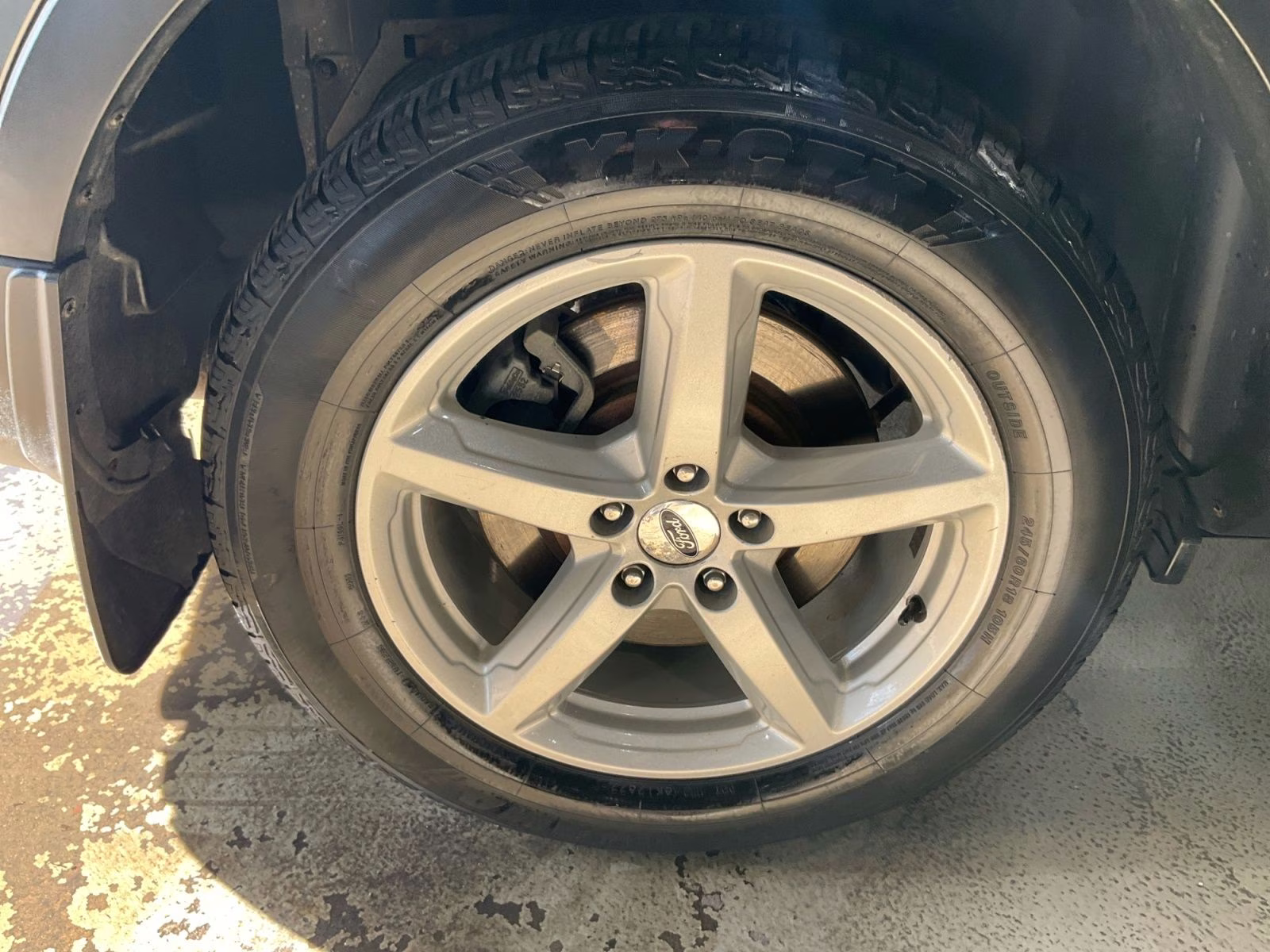 2017 Magnetic Ford Explorer XLT 4X4 SUV