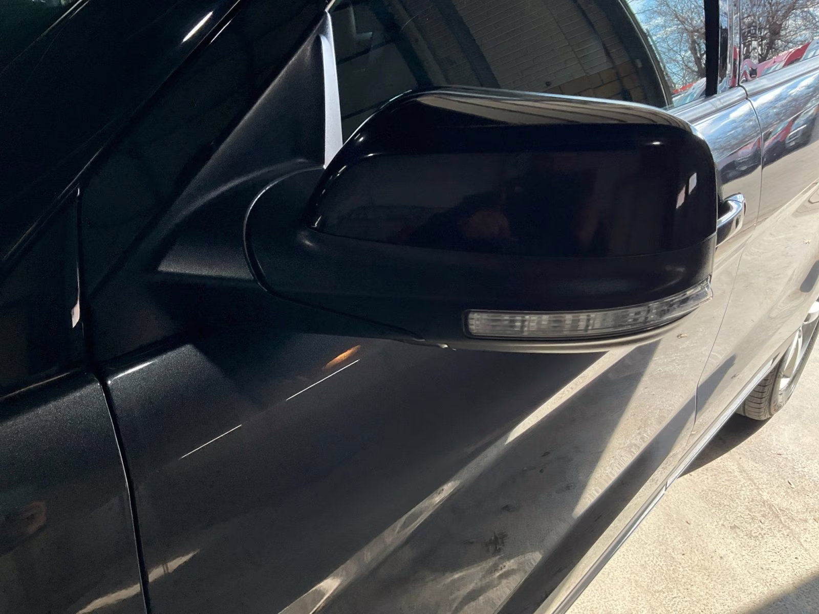 2017 Magnetic Ford Explorer XLT 4X4 SUV