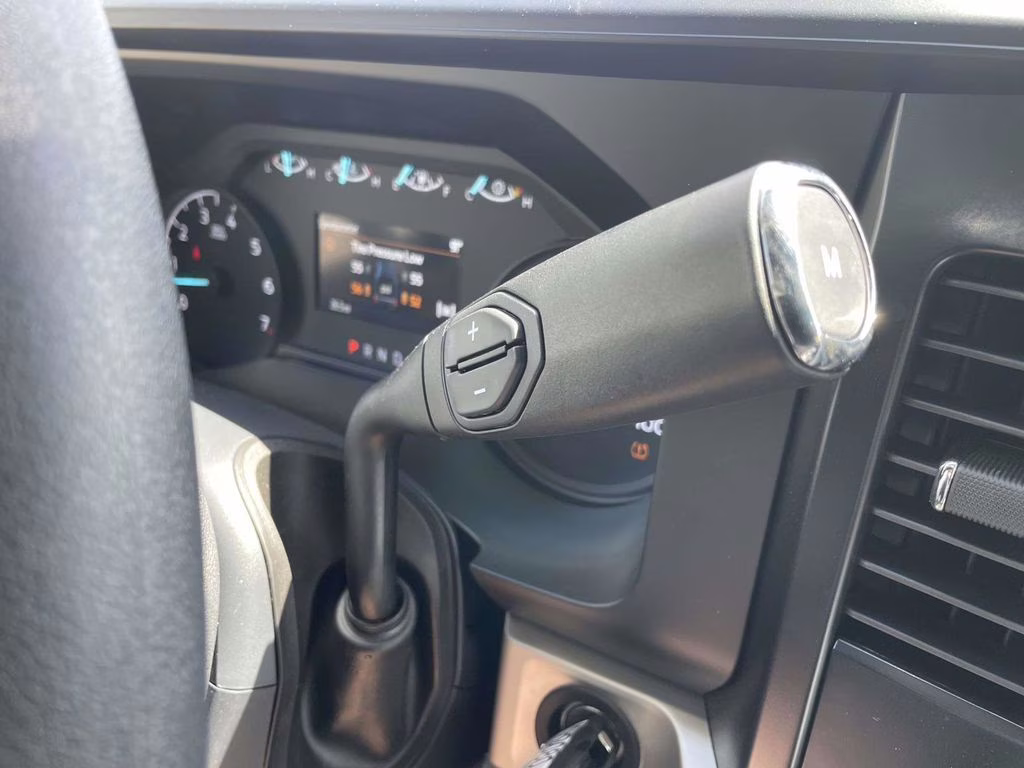 2026 Oxford White Ford Super Duty F-250 SRW XL 4X4 Truck