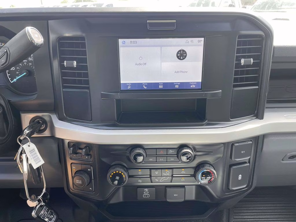 2026 Oxford White Ford Super Duty F-250 SRW XL 4X4 Truck