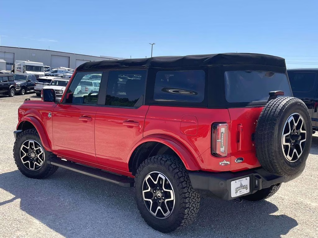 2022 Race Red Ford Bronco Outer Banks 4X4 SUV
