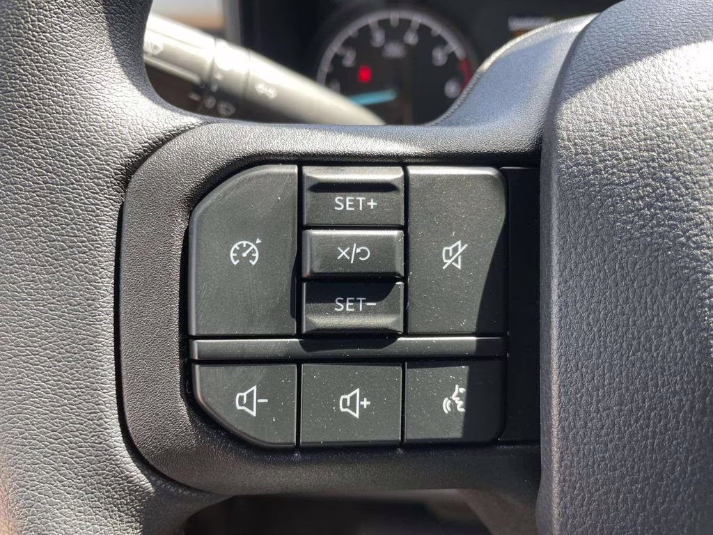 2026 Oxford White Ford Super Duty F-250 SRW XL 4X4 Truck