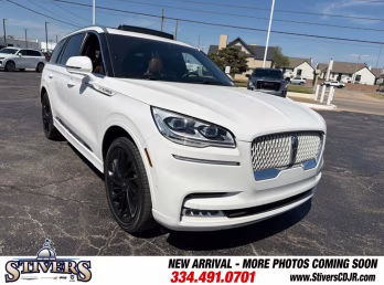 2021 White Lincoln Aviator Reserve AWD SUV