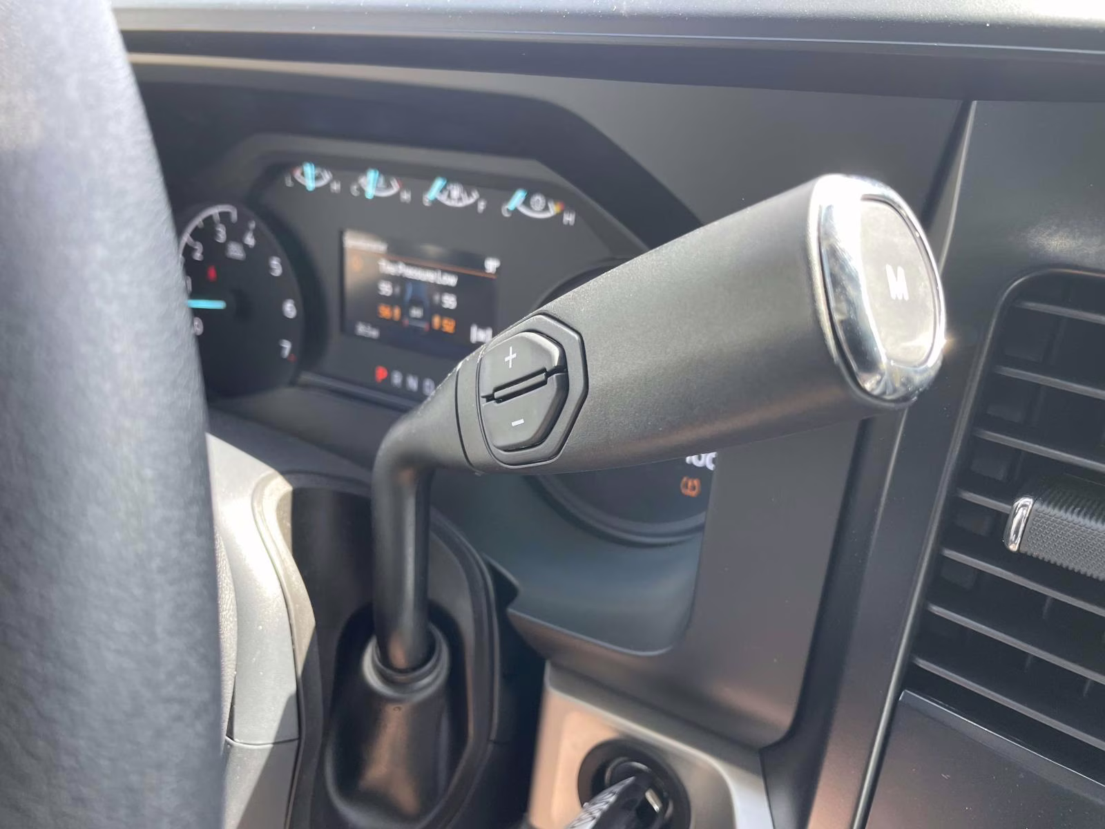 2026 Oxford White Ford Super Duty F-250 SRW XL 4X4 Truck