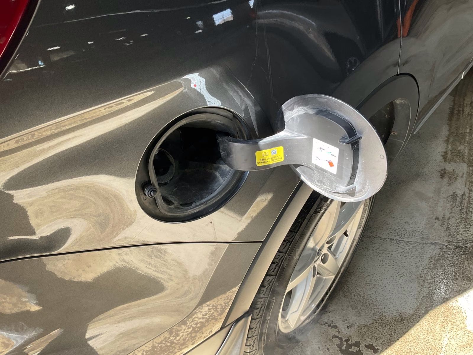 2017 Magnetic Ford Explorer XLT 4X4 SUV