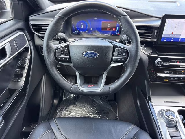 2022 Black Metallic Ford Explorer ST RWD SUV