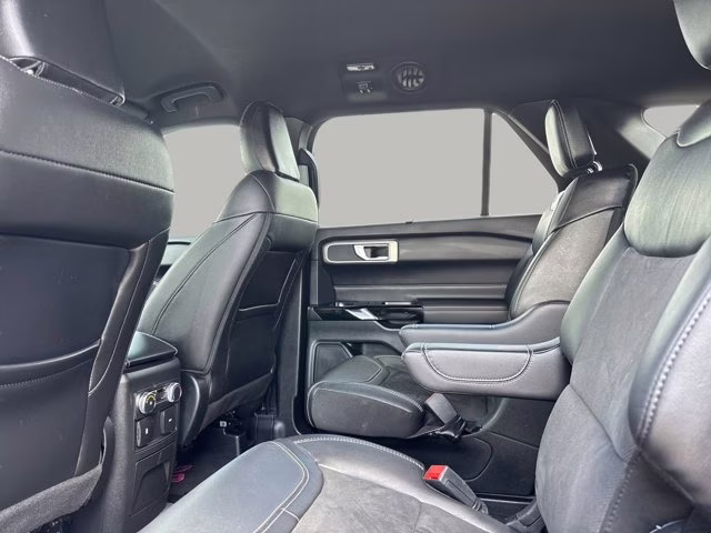 2022 Black Metallic Ford Explorer ST RWD SUV
