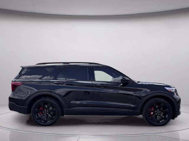 2022 Black Metallic Ford Explorer ST RWD SUV