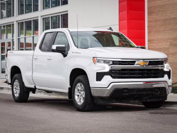 2022 Summit White Chevrolet Silverado 1500 LT 4X4 Truck