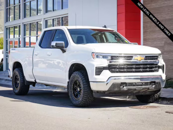 2022 Summit White Chevrolet Silverado 1500 LT 4X4 Truck