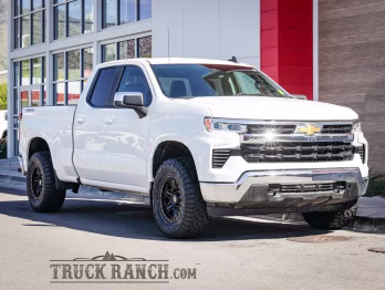 2022 Summit White Chevrolet Silverado 1500 LT 4X4 Truck