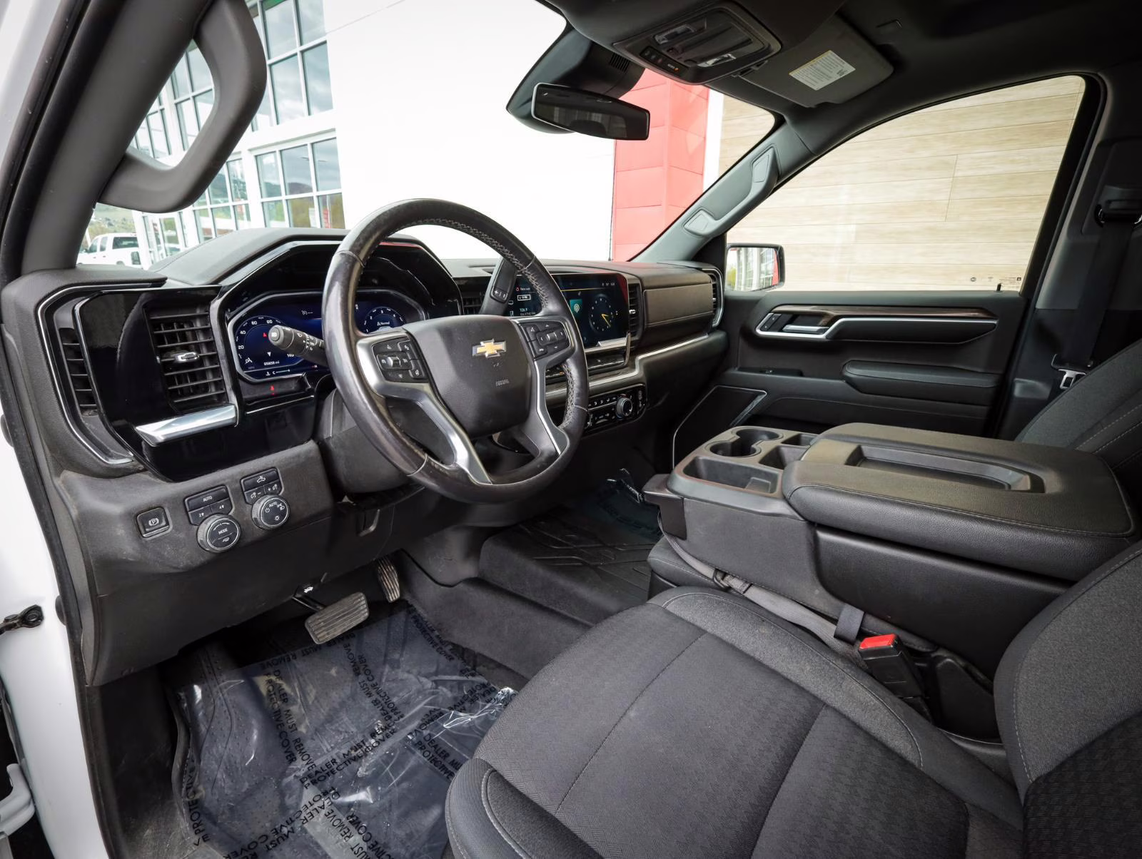 2022 Summit White Chevrolet Silverado 1500 LT 4X4 Truck