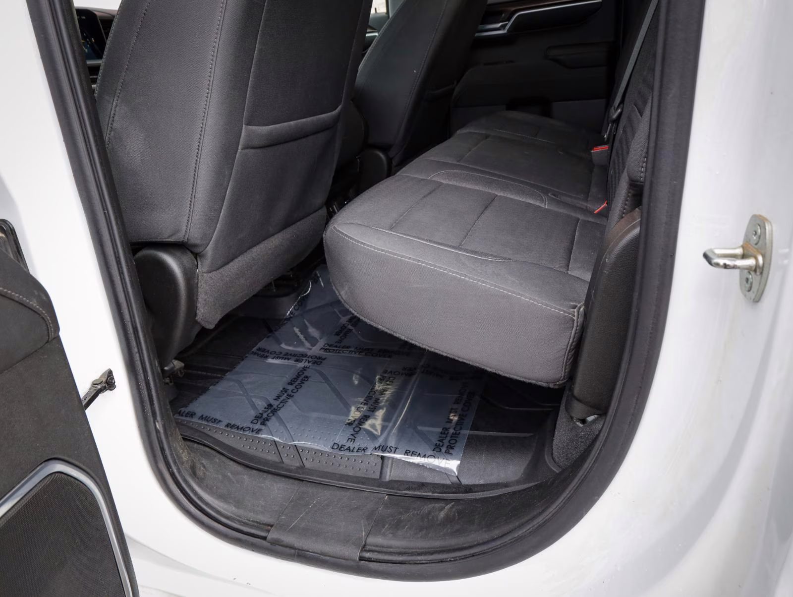 2022 Summit White Chevrolet Silverado 1500 LT 4X4 Truck