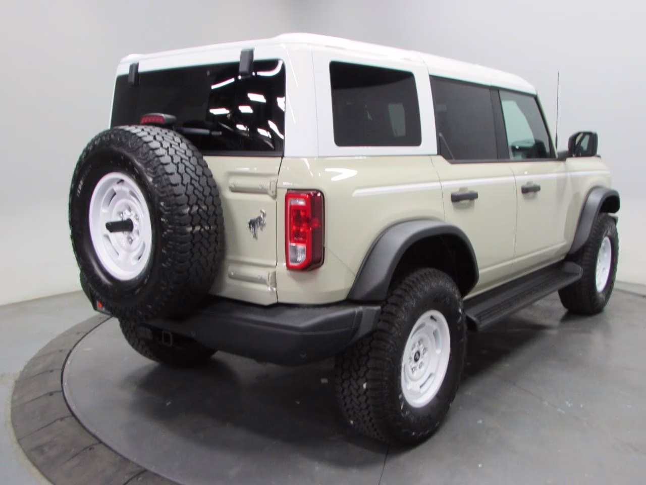 2026 Desert Sand Ford Bronco Heritage Edition 4X4 SUV