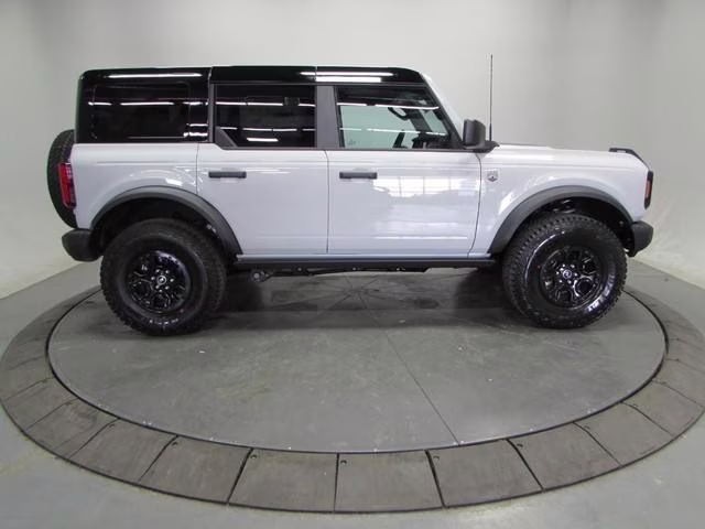 2026 Avalanche Gray Ford Bronco Big Bend 4X4 SUV