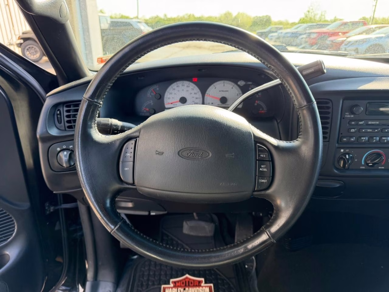2000 Black Ford F-150 Harley-Davidson RWD Truck