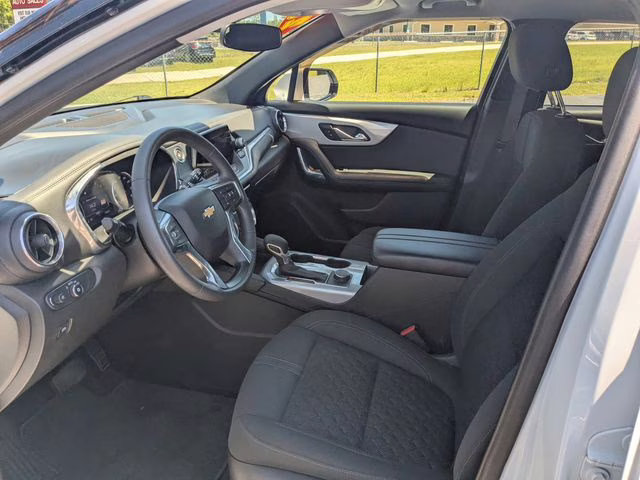 2021 Summit White Chevrolet Blazer LT FWD SUV