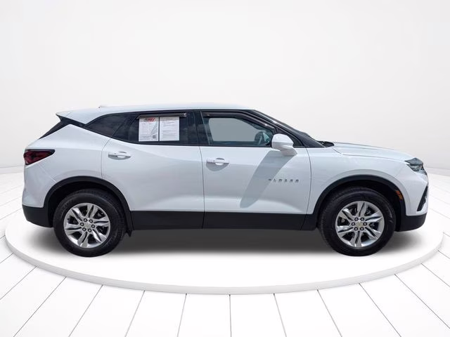 2021 Summit White Chevrolet Blazer LT FWD SUV