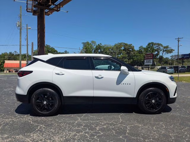 2021 Summit White Chevrolet Blazer LT FWD SUV
