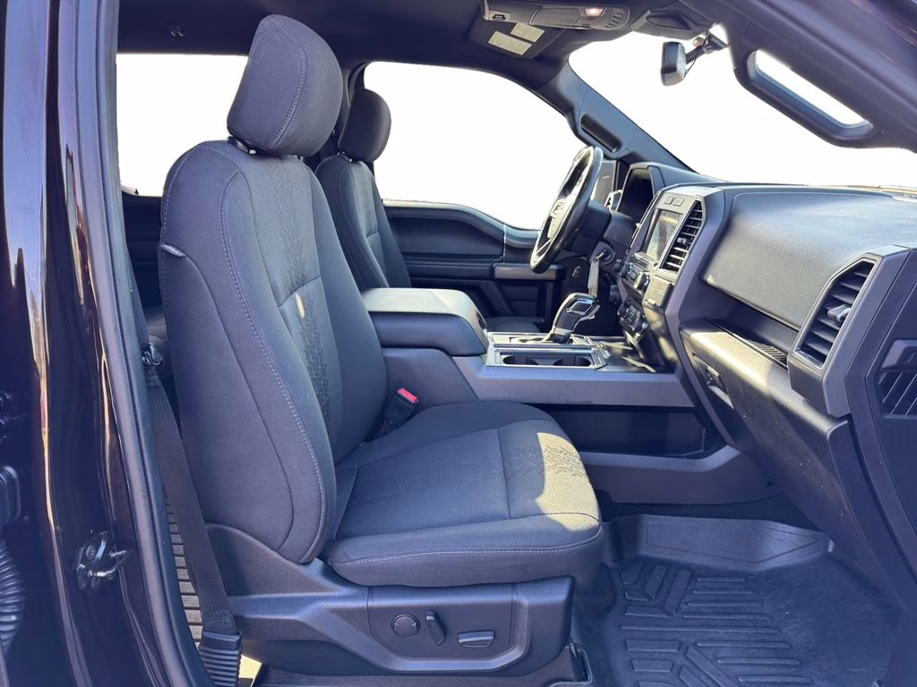 2019 Magma Red Metallic Ford F-150 XLT 4X4 Truck