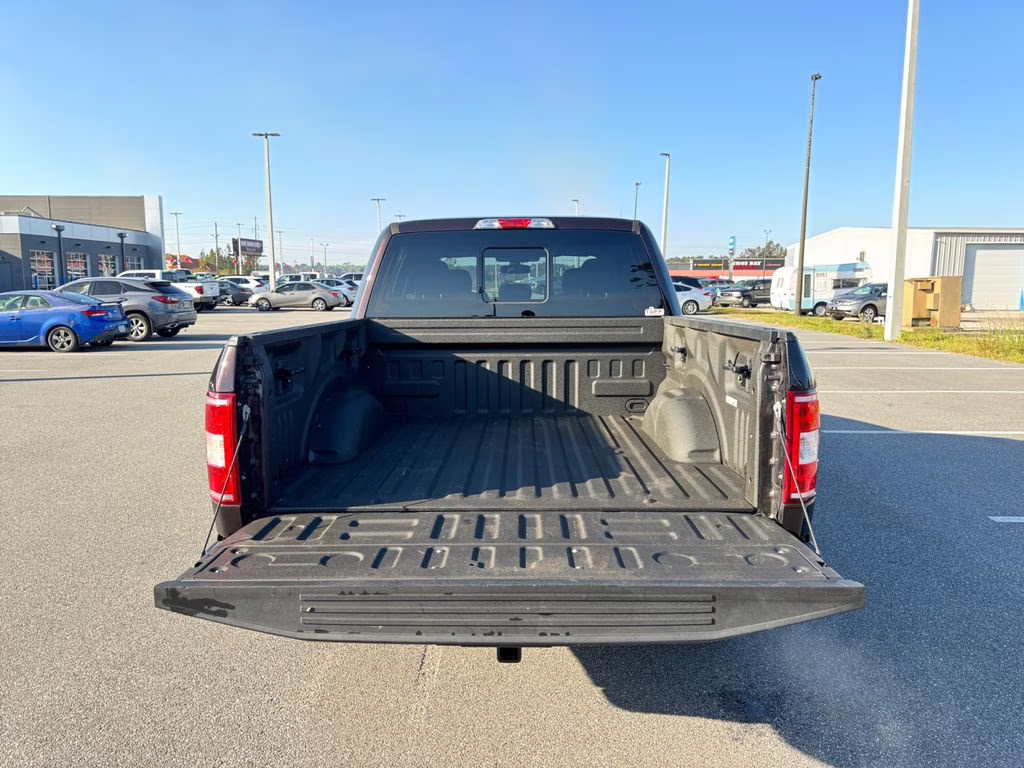 2019 Magma Red Metallic Ford F-150 XLT 4X4 Truck
