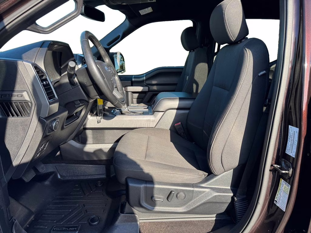 2019 Magma Red Metallic Ford F-150 XLT 4X4 Truck