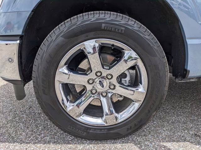 2023 Azure Gray Metallic Ford F-150 Lariat 4X4 Truck