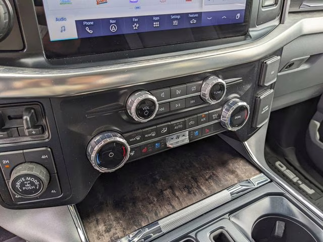 2023 Azure Gray Metallic Ford F-150 Lariat 4X4 Truck