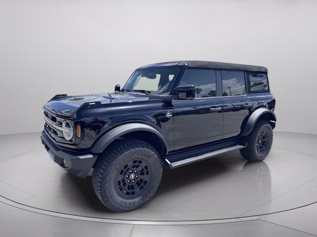 2026 Shadow Black Ford Bronco Outer Banks 4X4 Convertible