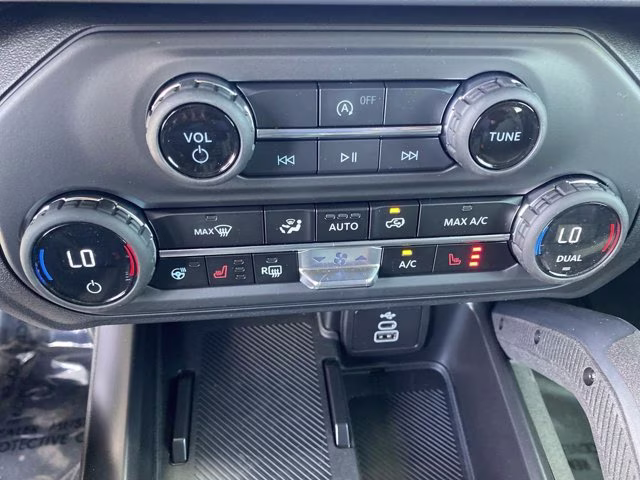 2026 Shadow Black Ford Bronco Outer Banks 4X4 Convertible