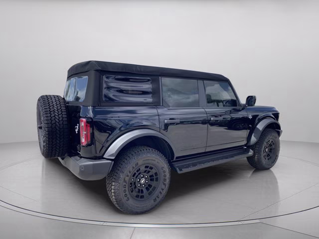 2026 Shadow Black Ford Bronco Outer Banks 4X4 Convertible