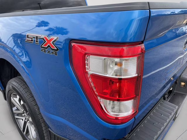 2021 Blue Metallic Ford F-150 XL 4X4 Truck