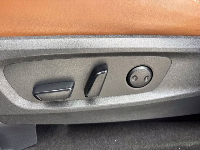 2023 Deep Ocean Blue Pearl Nissan Pathfinder Platinum 4X4 SUV