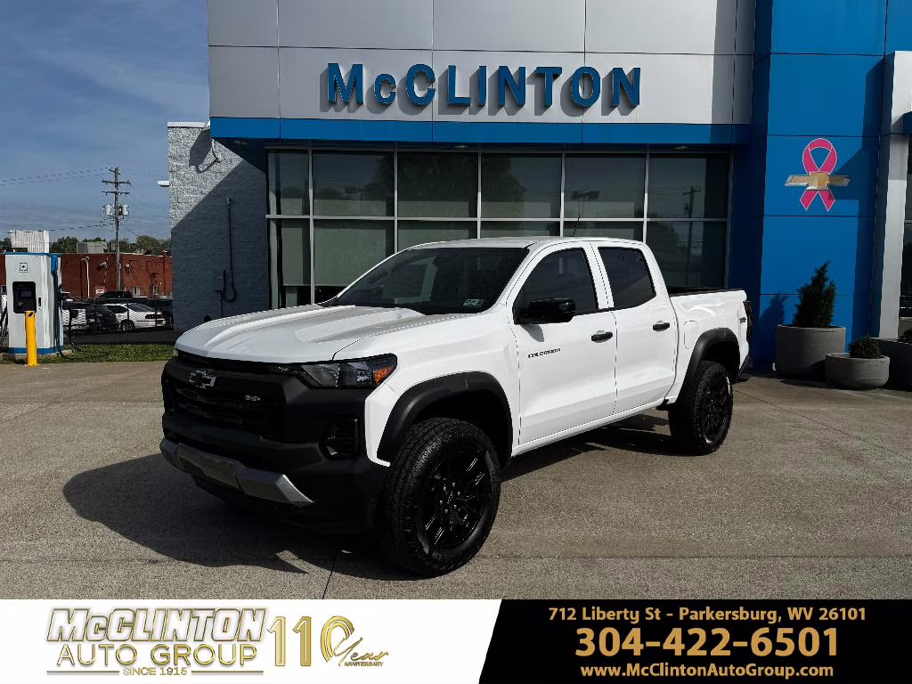2026 Summit White Chevrolet Colorado 4WD Trail Boss 4X4 Truck