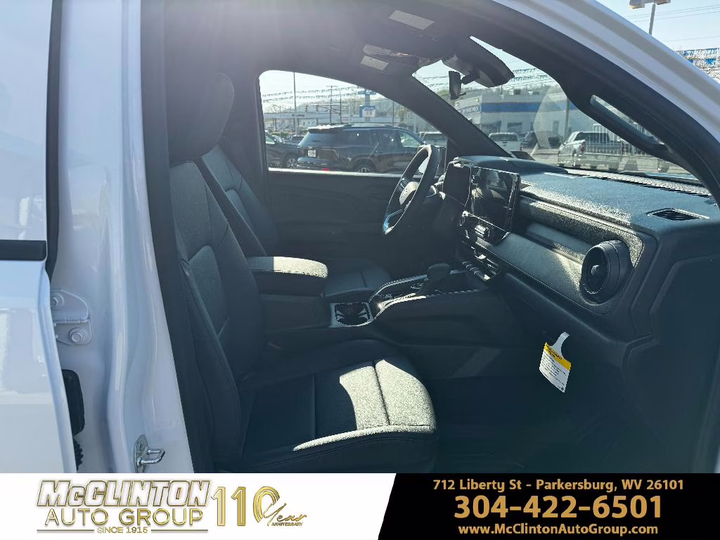 2026 Summit White Chevrolet Colorado 4WD Trail Boss 4X4 Truck