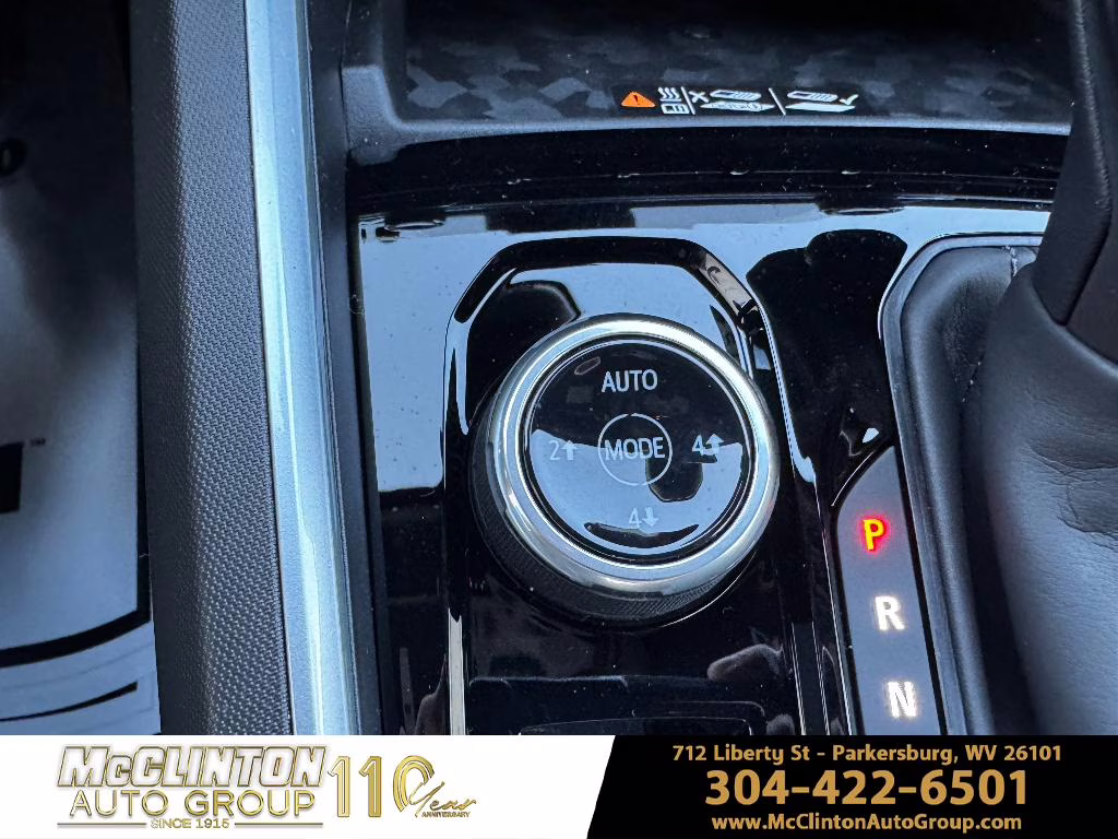 2026 Summit White Chevrolet Colorado 4WD Trail Boss 4X4 Truck