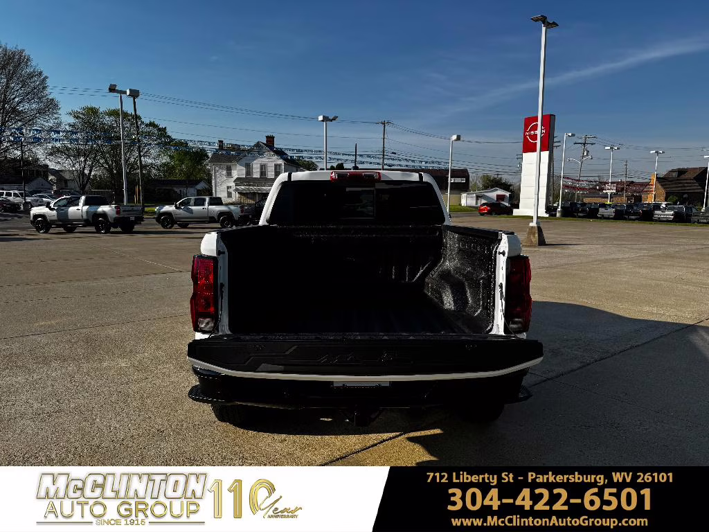 2026 Summit White Chevrolet Colorado 4WD Trail Boss 4X4 Truck