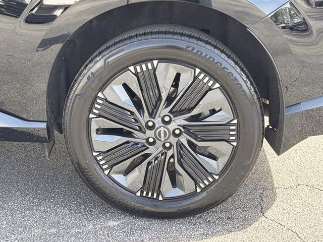 2025 Super Black Nissan Murano Platinum AWD SUV