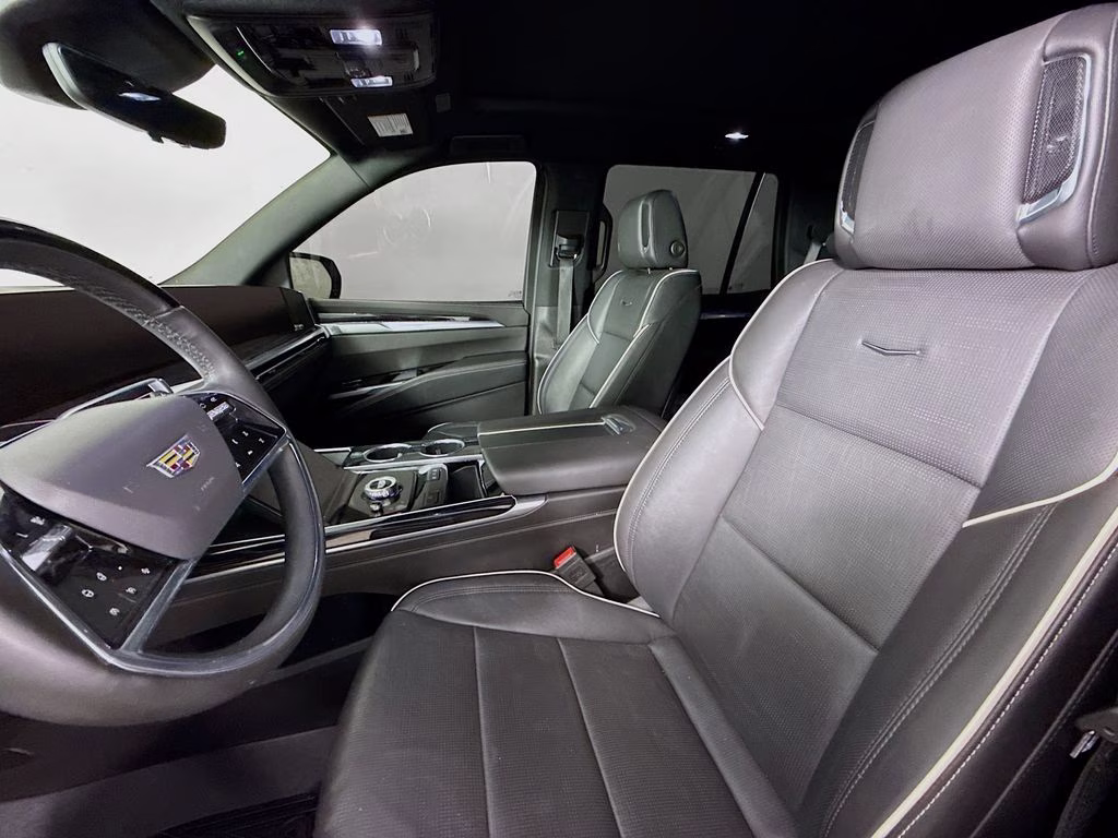 2025 Crystal White Tricoat Cadillac Escalade Sport 4X4 SUV