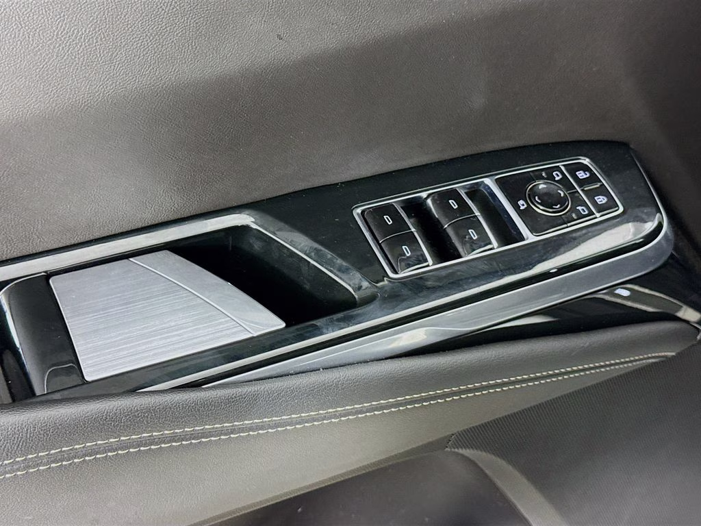 2025 Crystal White Tricoat Cadillac Escalade Sport 4X4 SUV