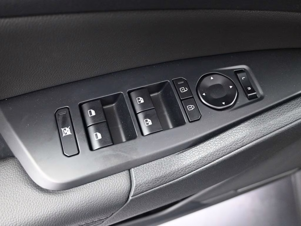 2026 Ebony Black Kia Sportage EX AWD SUV