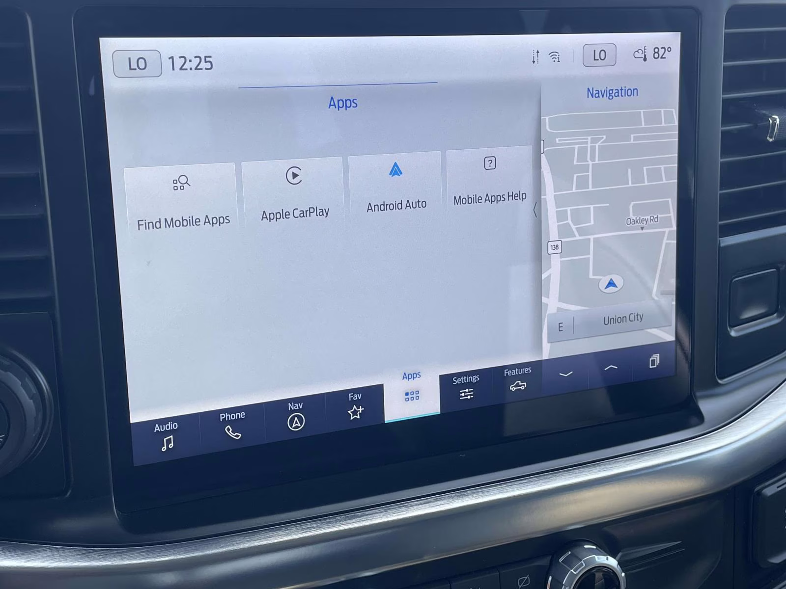 2023 White Metallic Ford F-150 Lariat 4X4 Truck