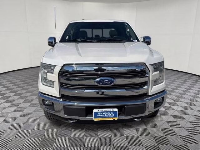 2016 White Platinum Metallic Tri-Coat Ford F-150 Lariat 4X4 Truck
